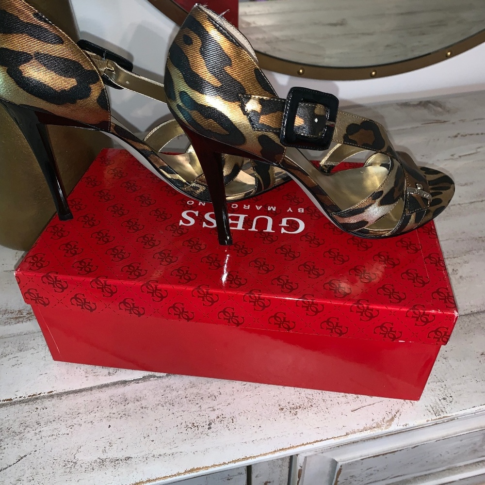 Guess leopoard print open toe heel